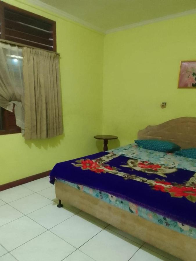 Oyo 93146 Lamin Indah Hotel Puncak Exterior foto