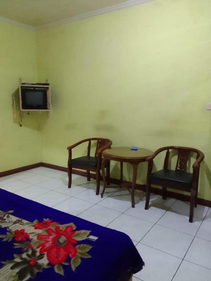 Oyo 93146 Lamin Indah Hotel Puncak Exterior foto